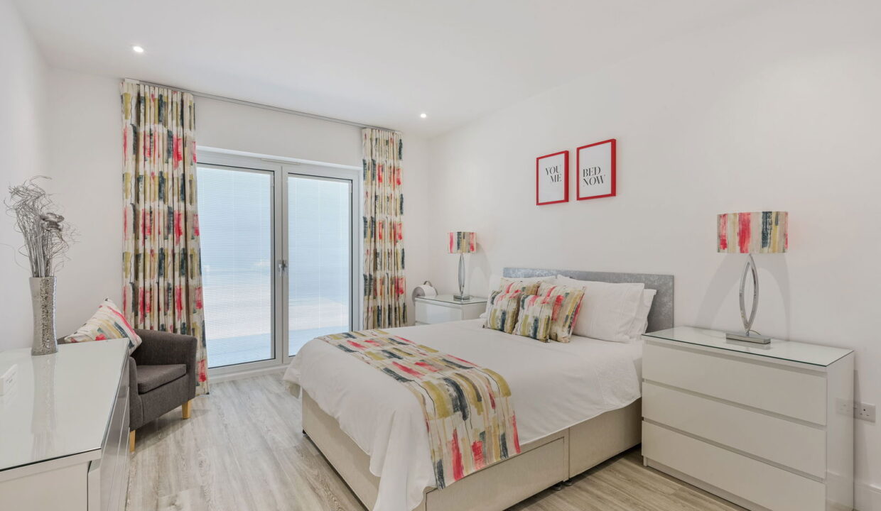 RAGLAN-ROAD_-45-_11__1755090216709