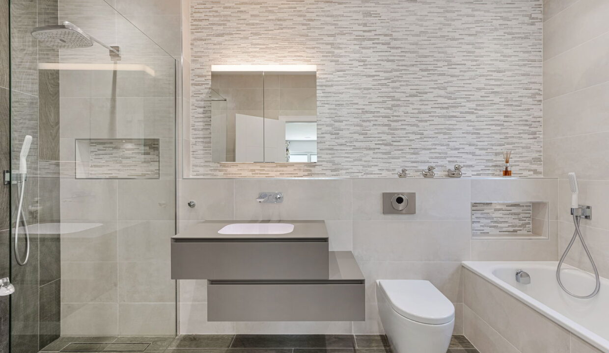 RAGLAN-ROAD_-45-_16__1755090234001