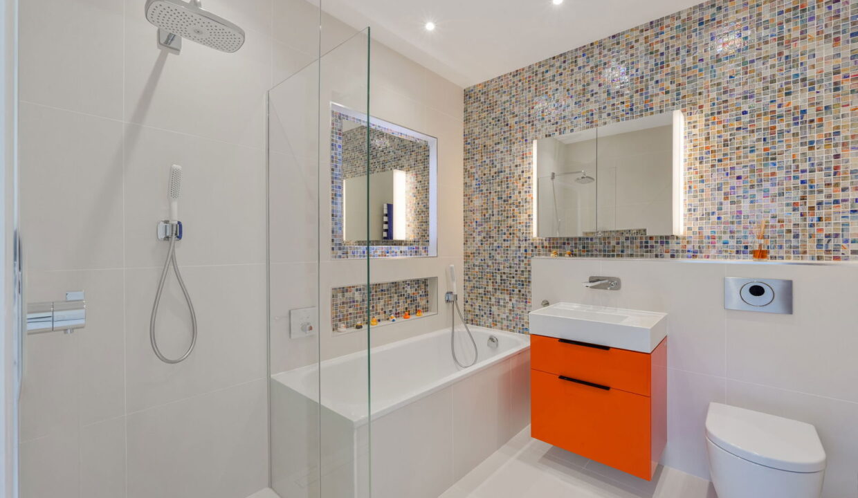 RAGLAN-ROAD_-45-_17__1755090233994