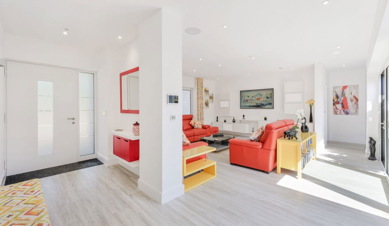 RAGLAN-ROAD_-45-_19__1755090241160