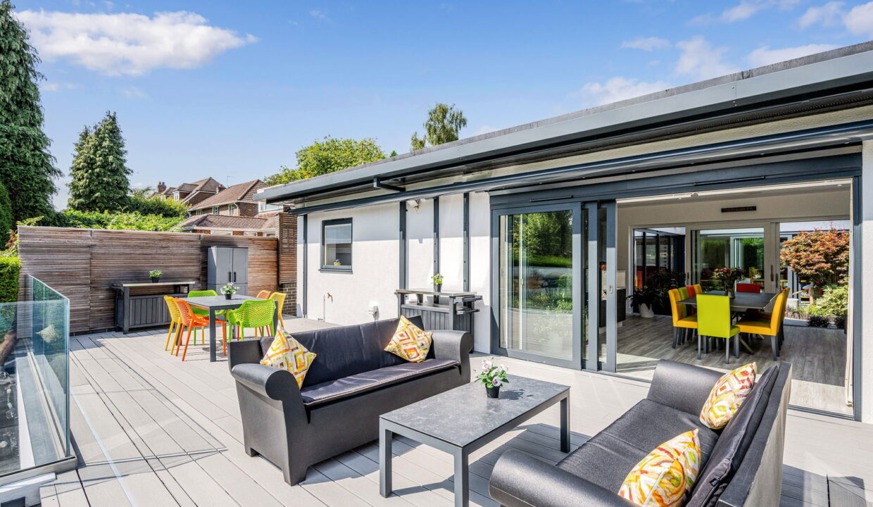 RAGLAN-ROAD_-45-_2__1755090189376