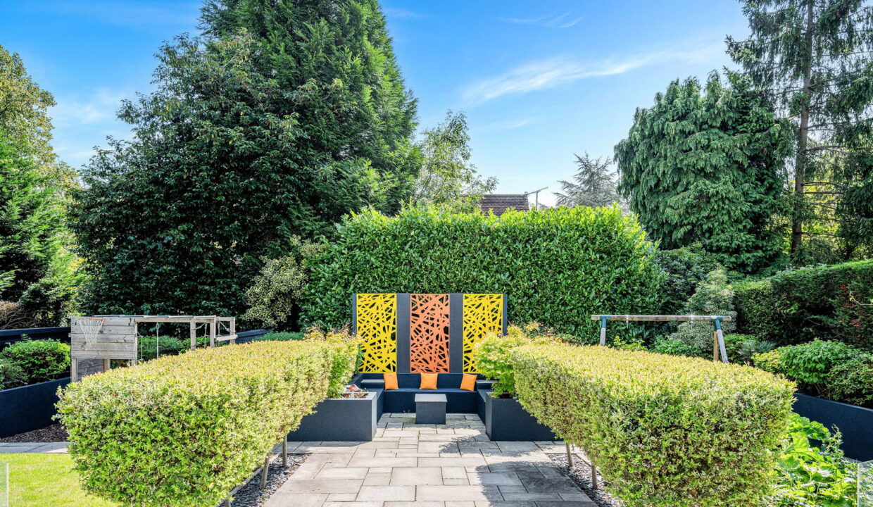 RAGLAN-ROAD_-45-_3__1755090189380