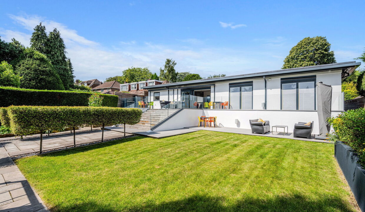 RAGLAN-ROAD_-45-_5__1755090197926