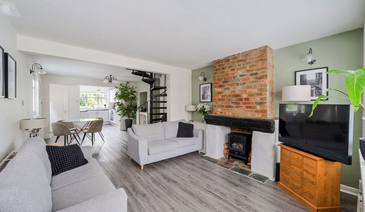 TALBOT-ROAD_-4-WOODCOTE-COTTAGE-_10__1758537561213
