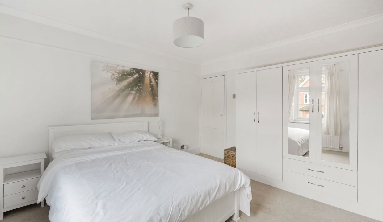 TALBOT-ROAD_-4-WOODCOTE-COTTAGE-_15__1758537576990