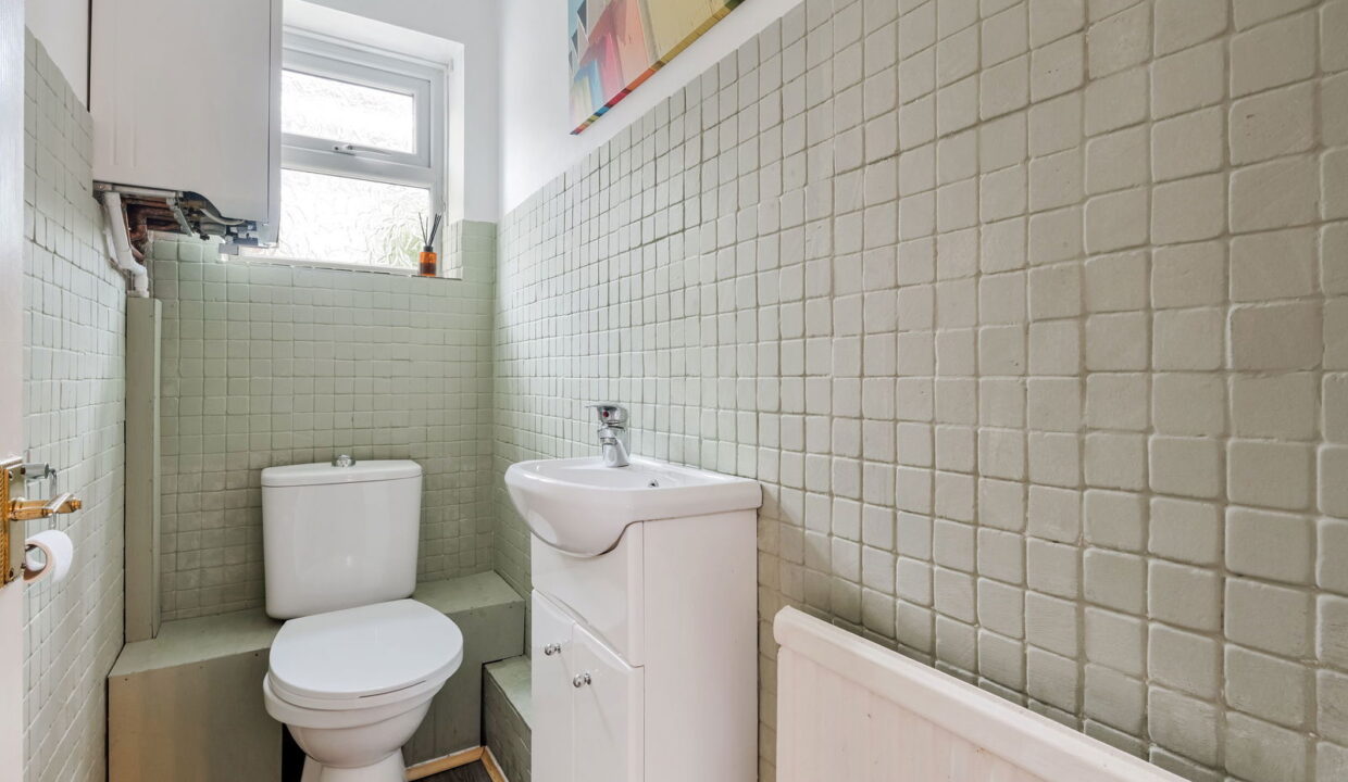 TALBOT-ROAD_-4-WOODCOTE-COTTAGE-_5__1758537561210