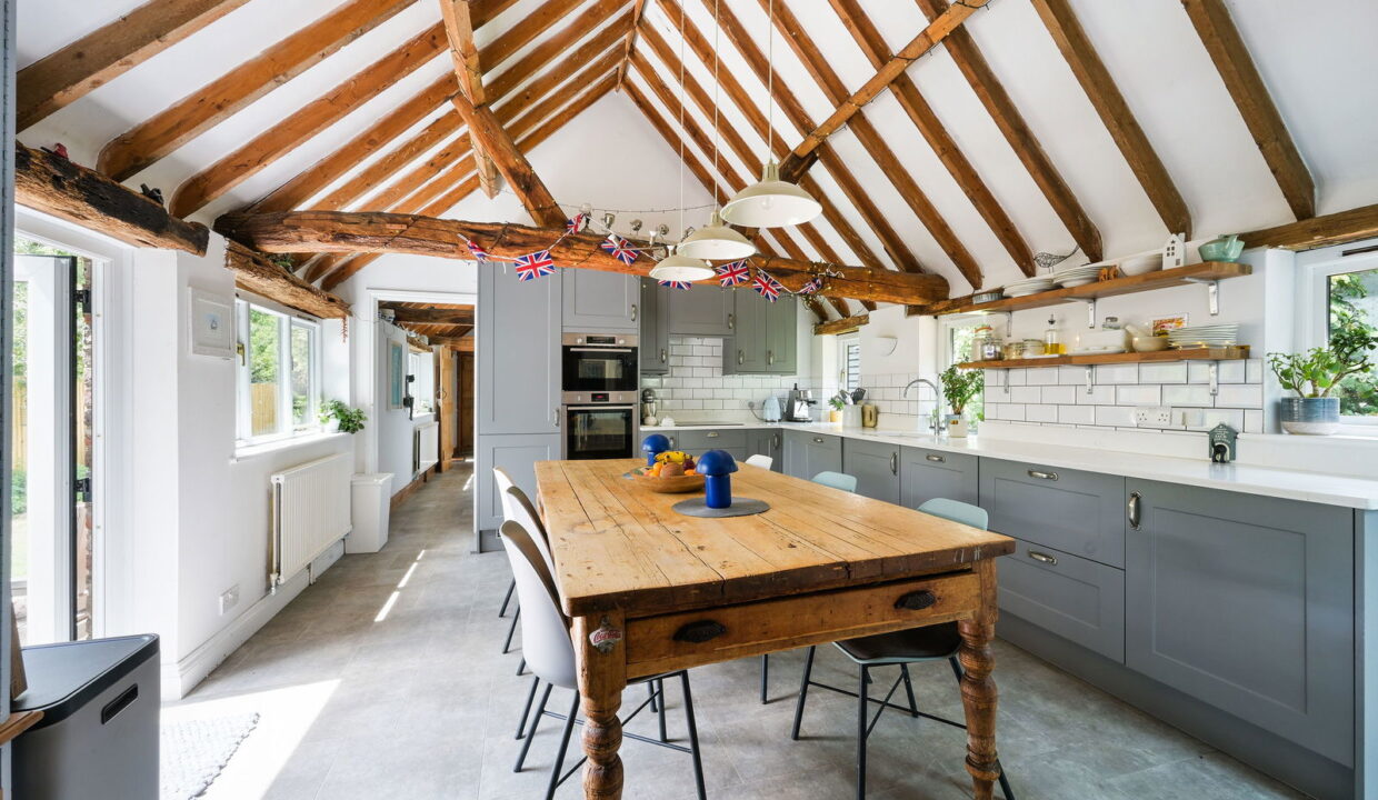 THE-BYRE-_10__1752852024070