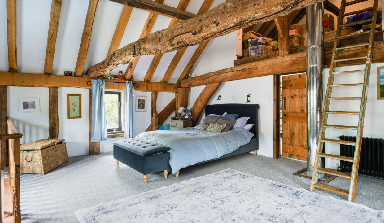 THE-BYRE-_22__1752852045771