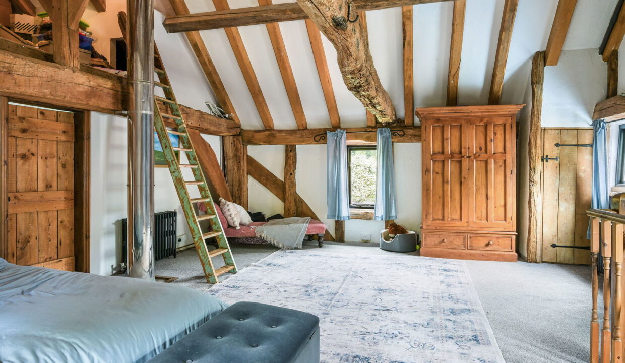 THE-BYRE-_23__1752852045772