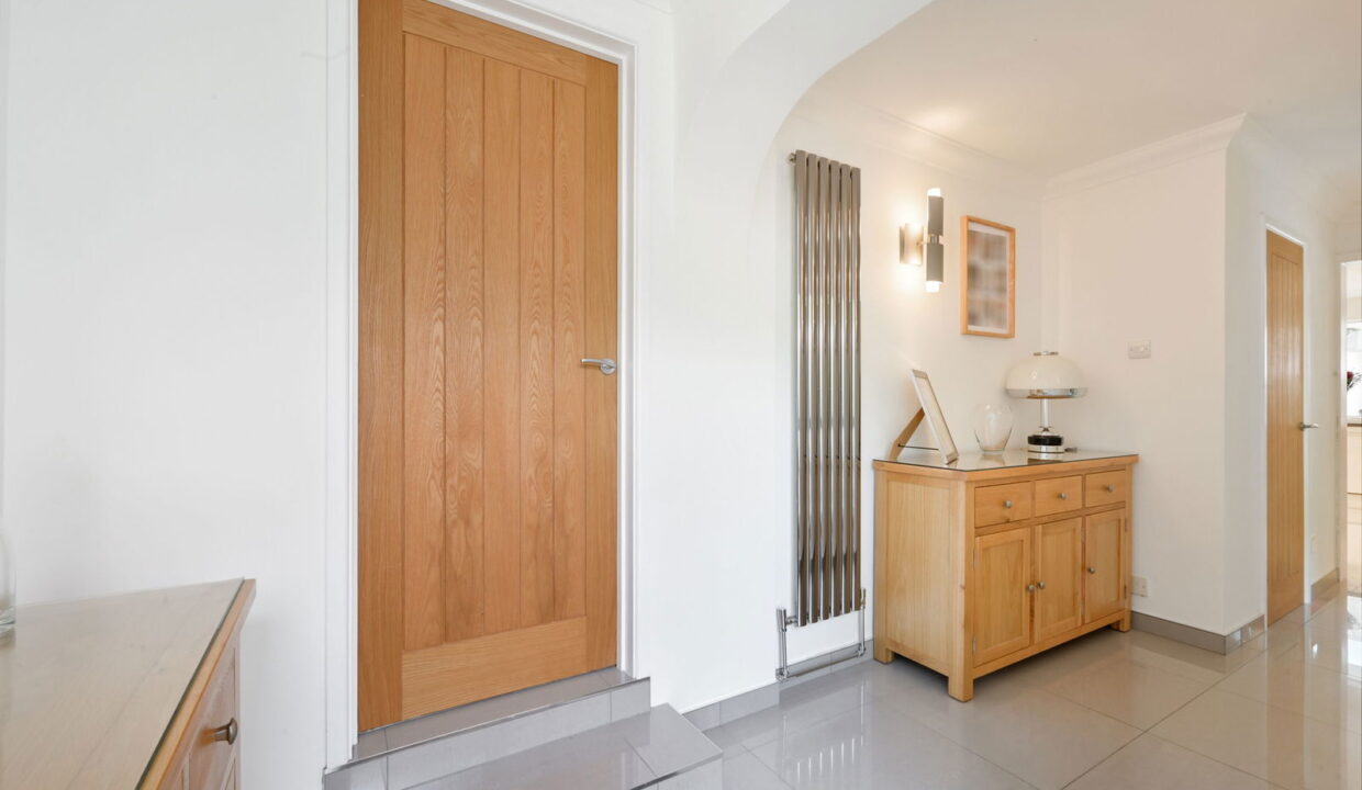 THE-GROVE_-176-_21__1758797264183