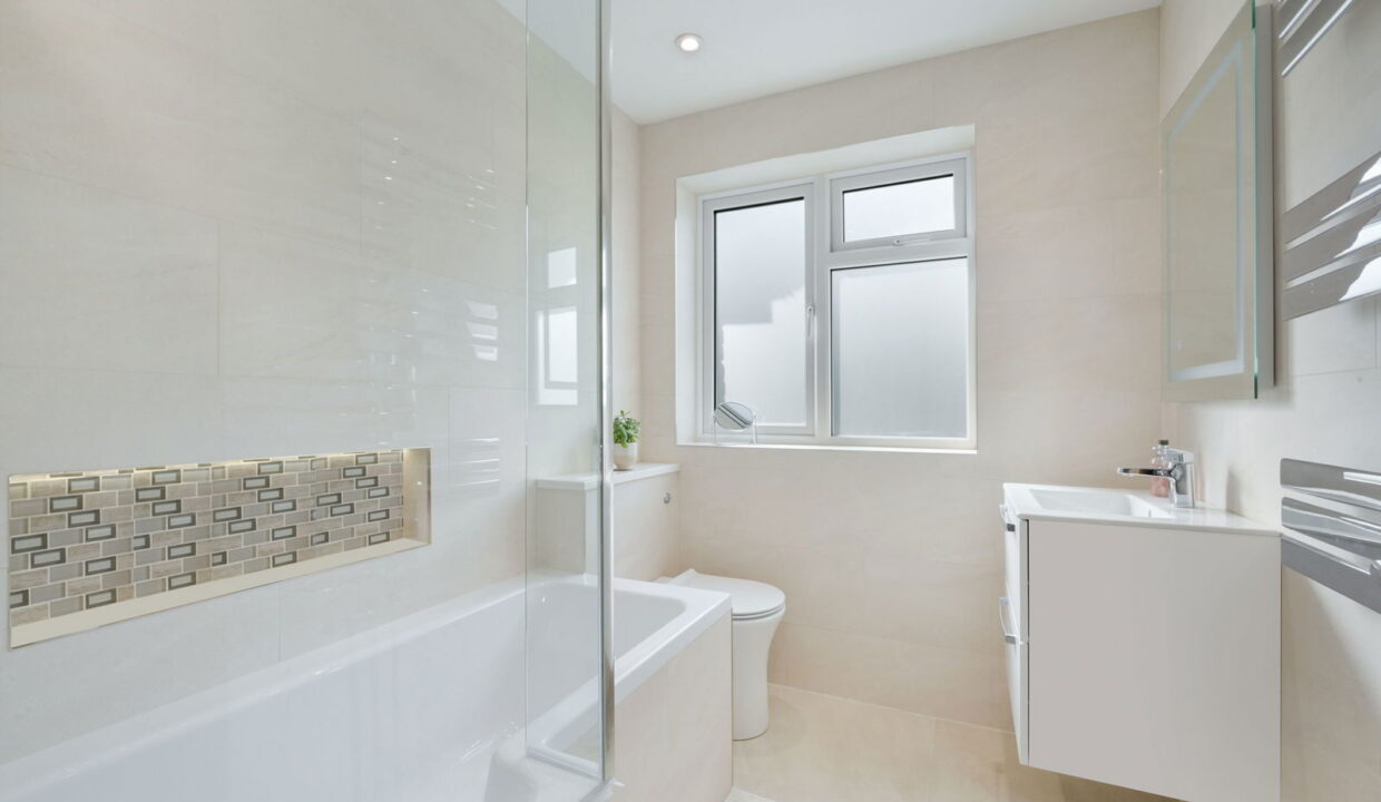 THE-GROVE_-176-_25__1758797264187