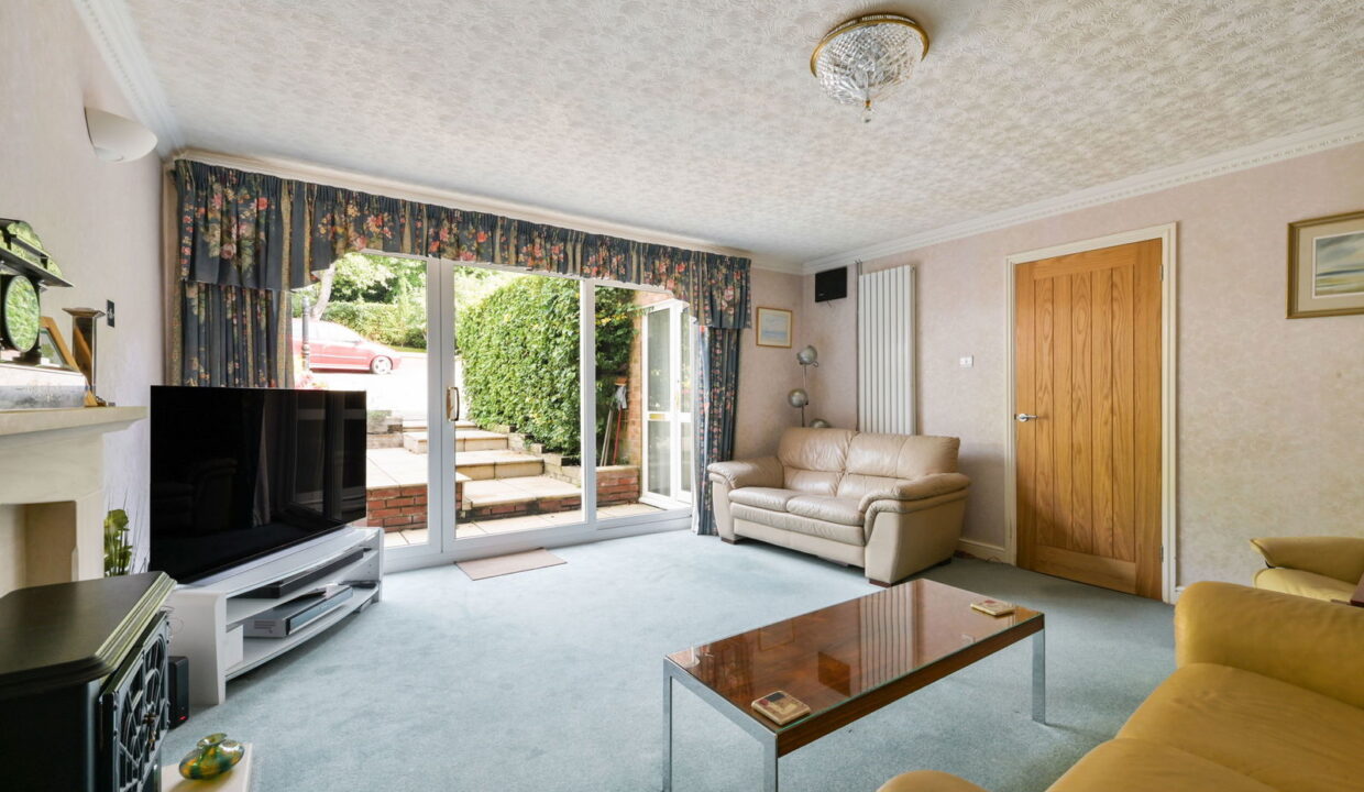 THE-GROVE_-176-_28__1758797264190