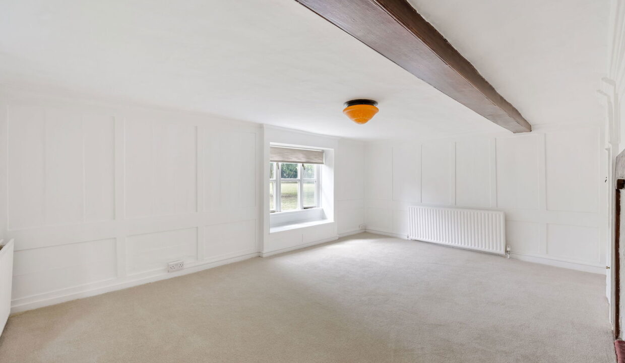 THE-OLD-FARMHOUSE-_21__1756808571256