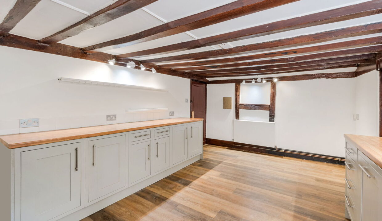 THE-OLD-FARMHOUSE-_26__1756808571272