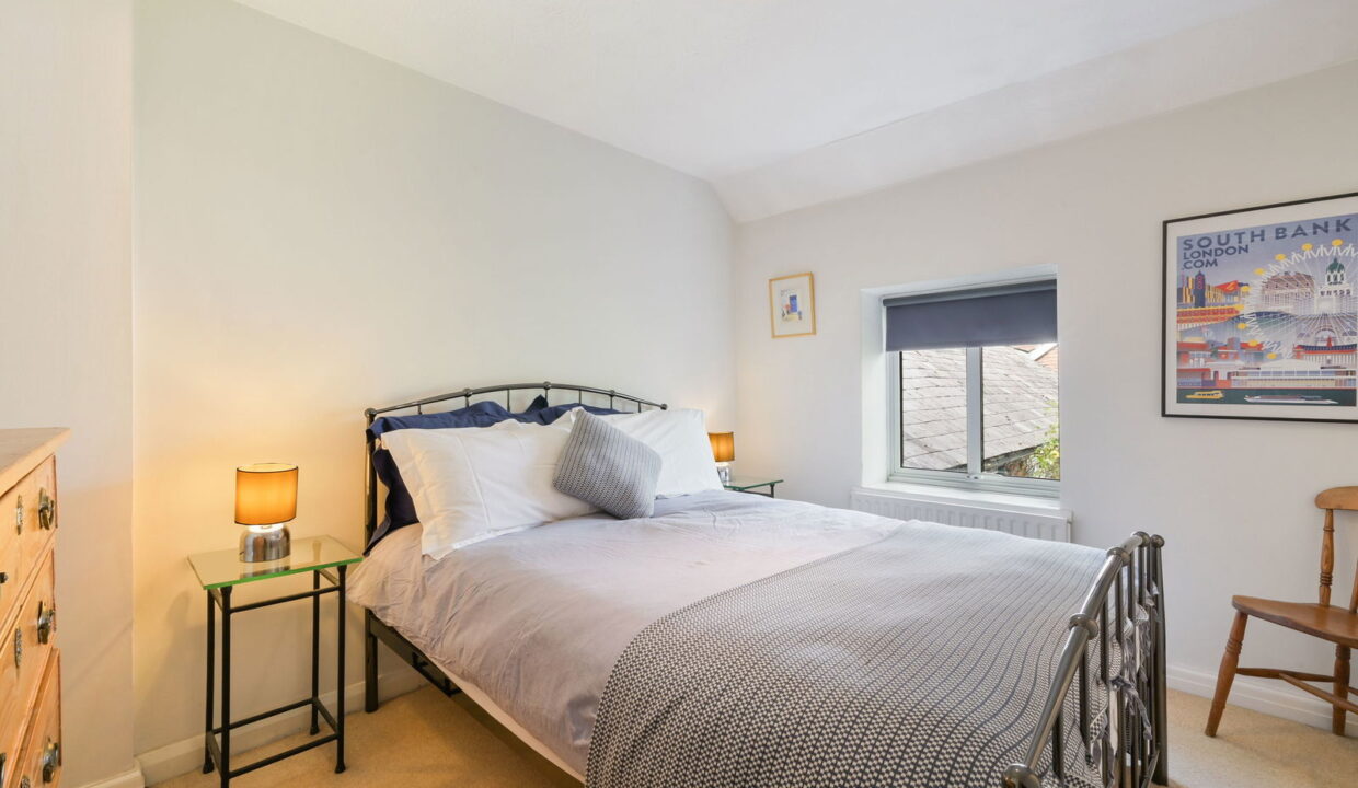 TOWN-MEAD_-5-_10__1757672904043