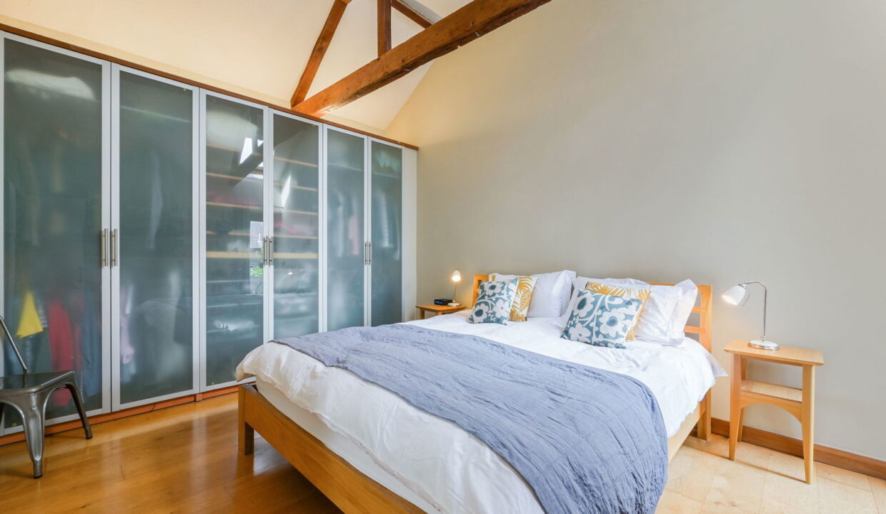 TOWN-MEAD_-5-_11__1757672904035