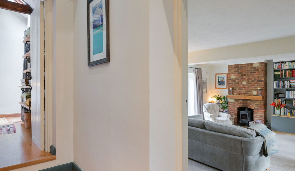 TOWN-MEAD_-5-_3__1757672938665