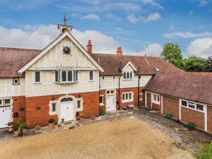 Ardenrun, Lingfield, RH7 6LN