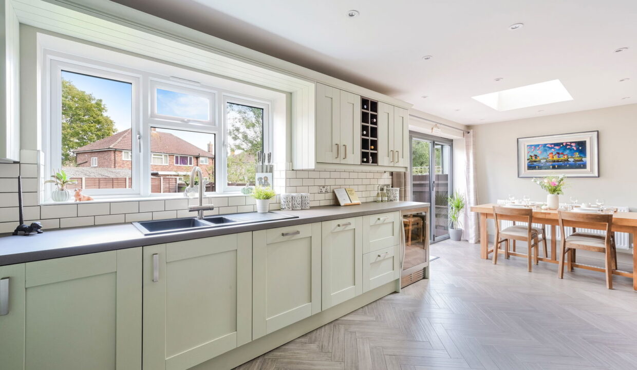 WEALD-WAY_-31-_10__1759232881261