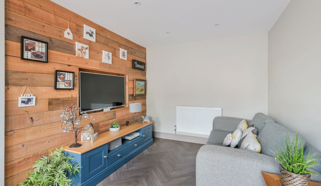 WEALD-WAY_-31-_12__1759232881258