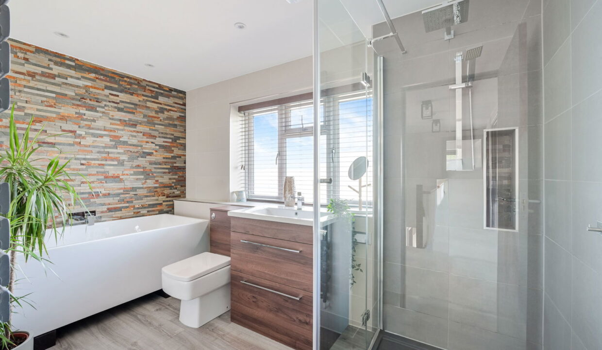 WEALD-WAY_-31-_4__1759232861783