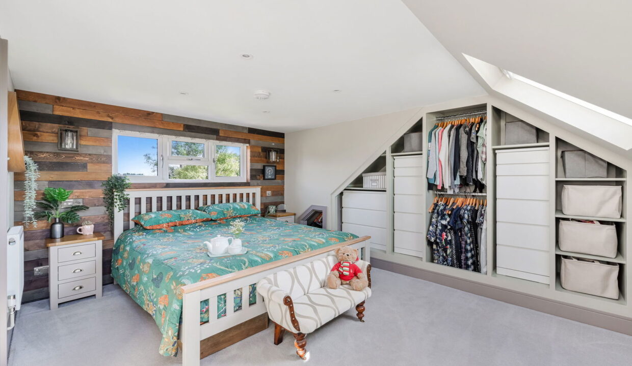 WEALD-WAY_-31-_6__1759232861780