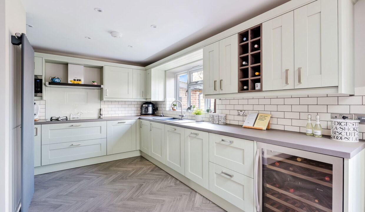 WEALD-WAY_-31-_9__1759232871494