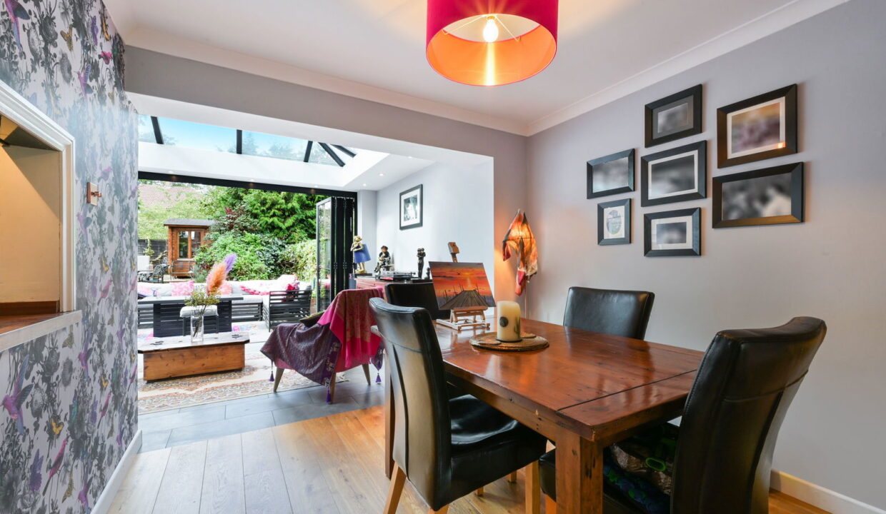 WEALD-WAY_-9-_11__1757585912500