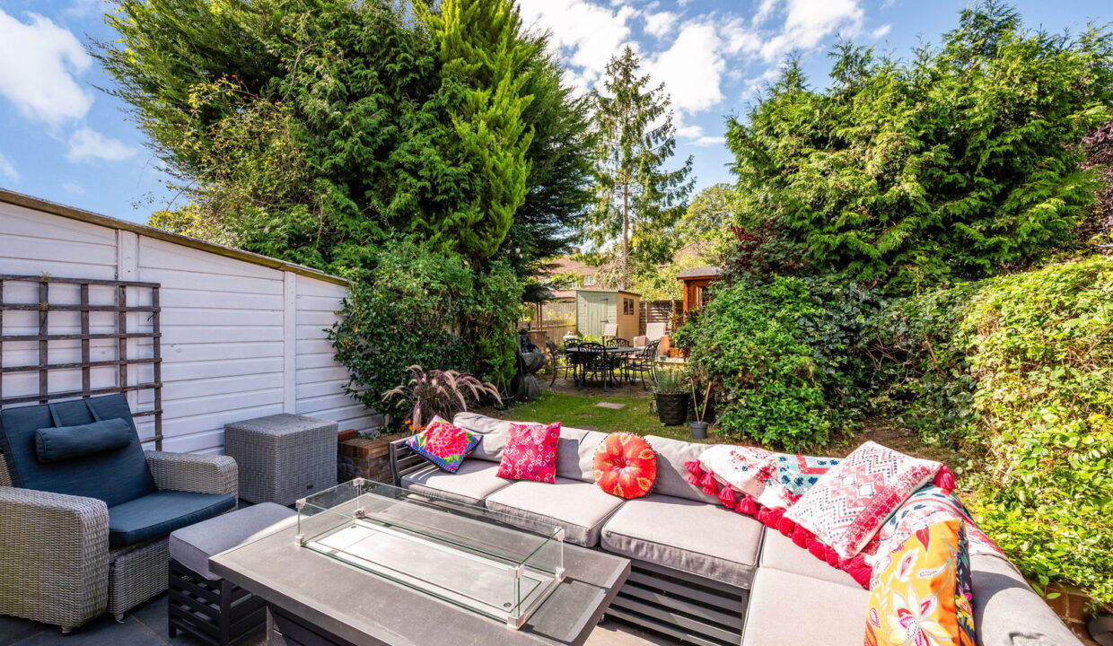 WEALD-WAY_-9-_18__1757585931495