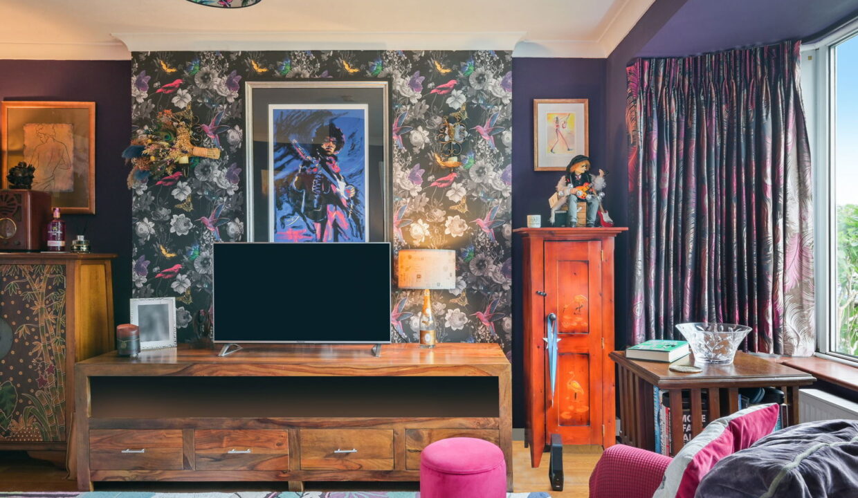 WEALD-WAY_-9-_8__1757585901137