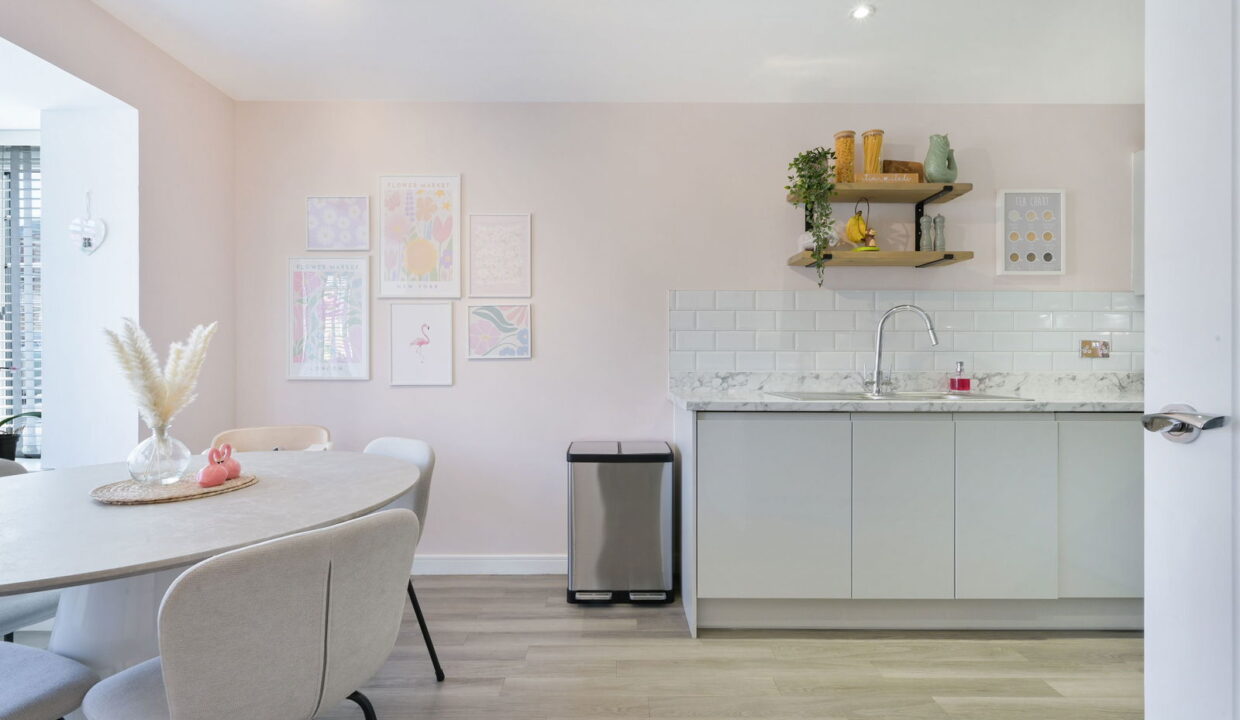 BROOKLANDS-CRESCENT_-22-_15__1760169452278