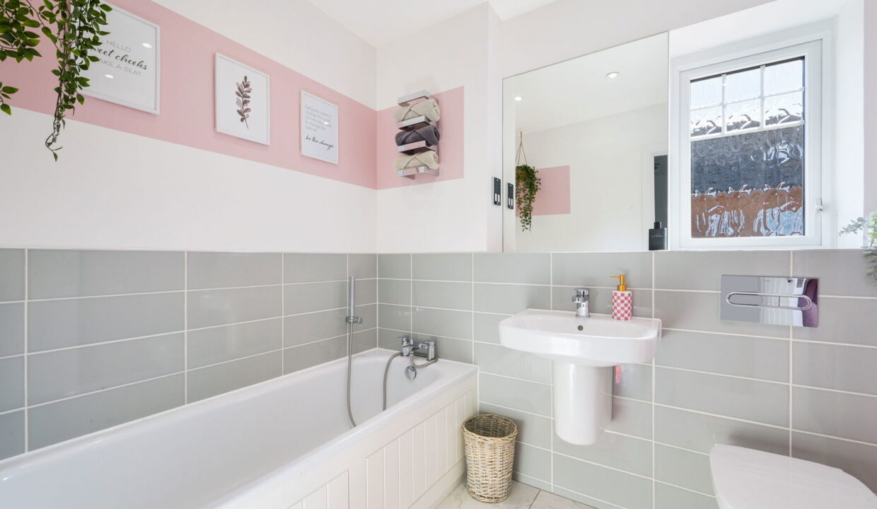 BROOKLANDS-CRESCENT_-22-_4__1760169442239