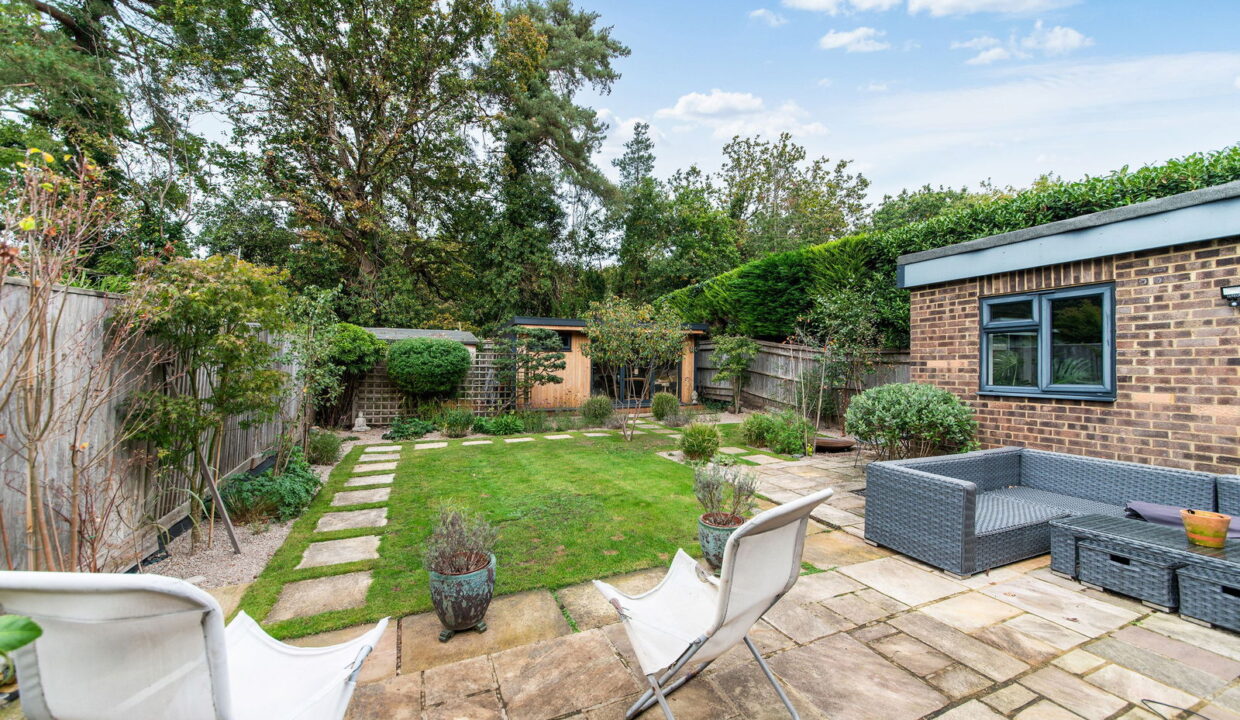 DOODS-PARK-ROAD_29-_13__1760699565236