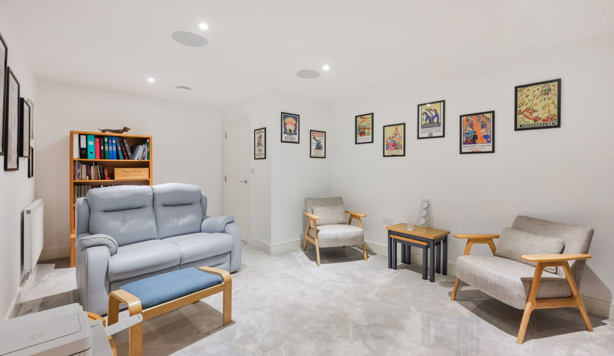 EASTFIELD-ROAD_-11-_19__1761914073724