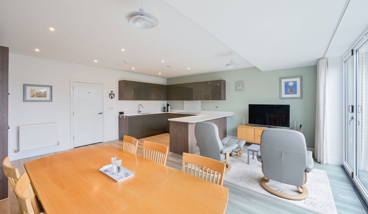 EASTFIELD-ROAD_-11-_23__1761914079990