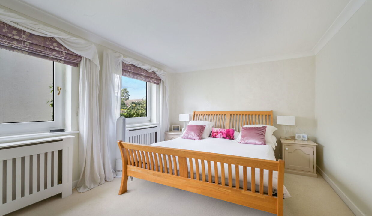 FARLEY-CROFT_-16-_16__1758815636198