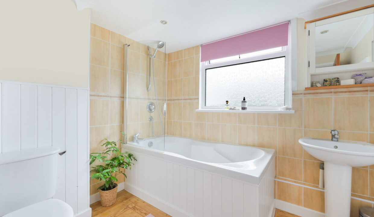 FARLEY-CROFT_-16-_20__1758815636209