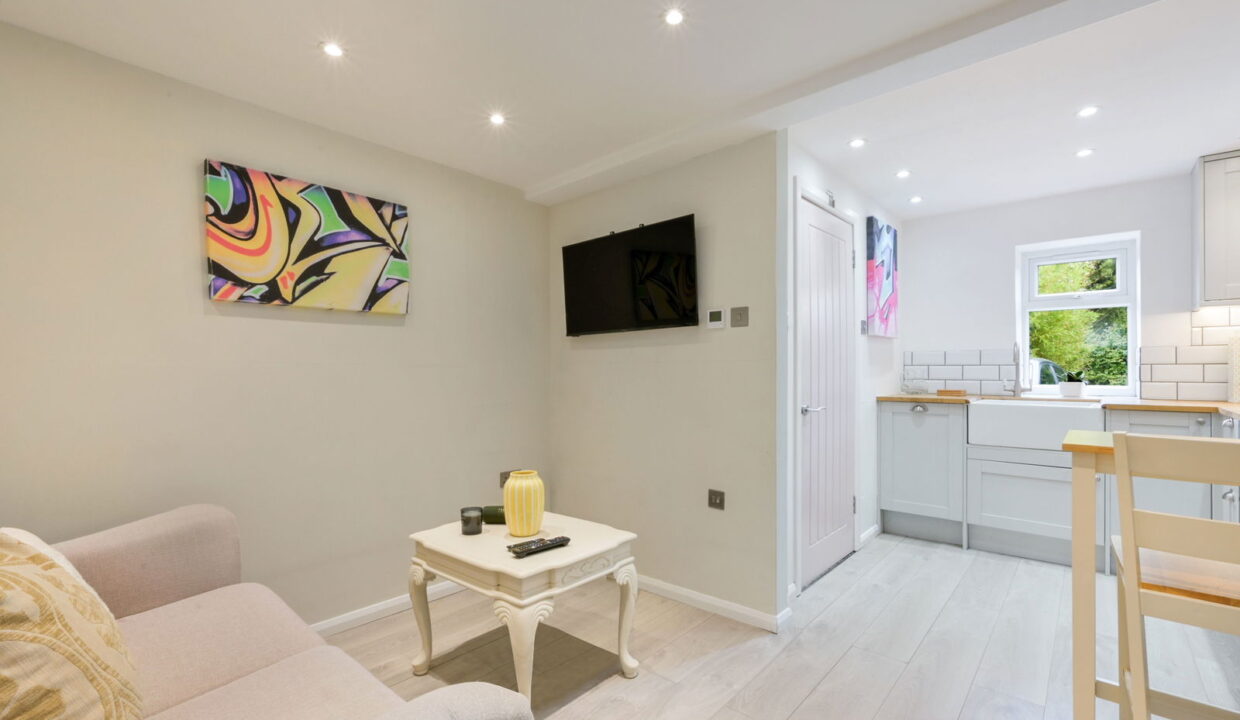 FARLEY-CROFT_-16-_25__1758815636219