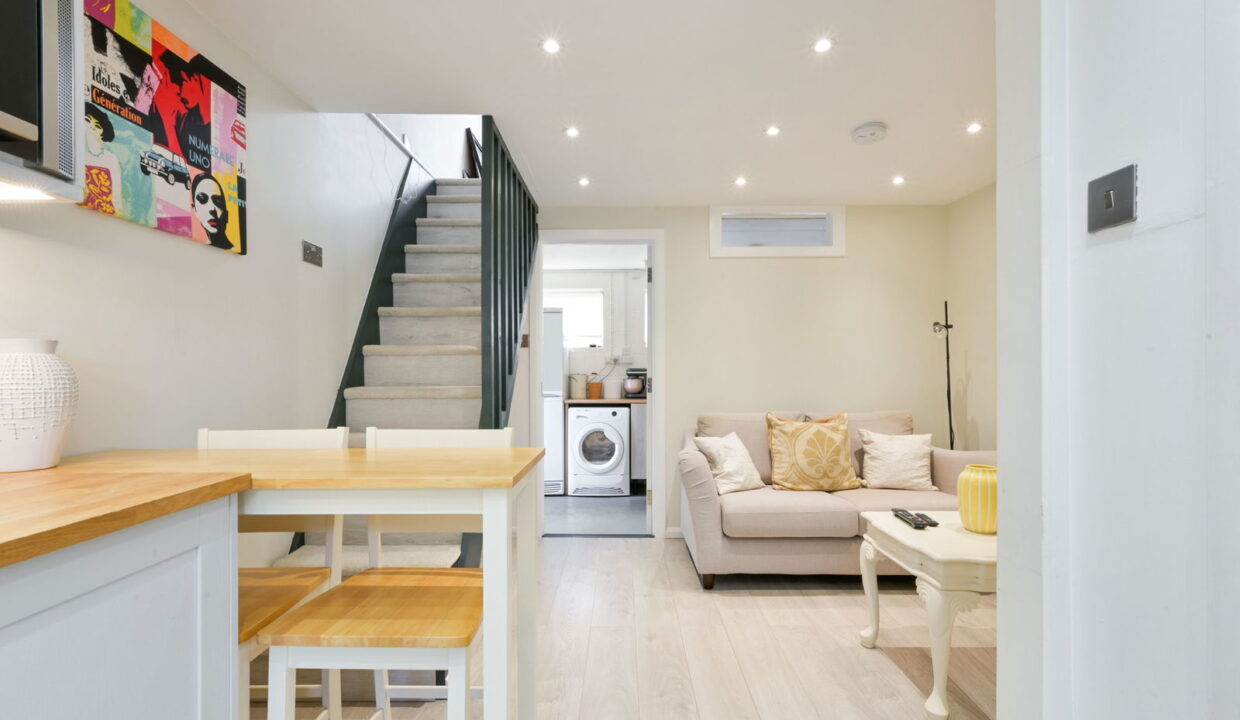 FARLEY-CROFT_-16-_26__1758815636221