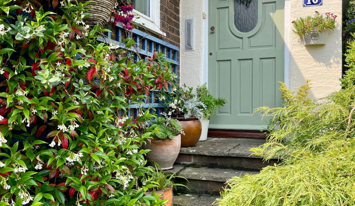 Front-door_1759133742735