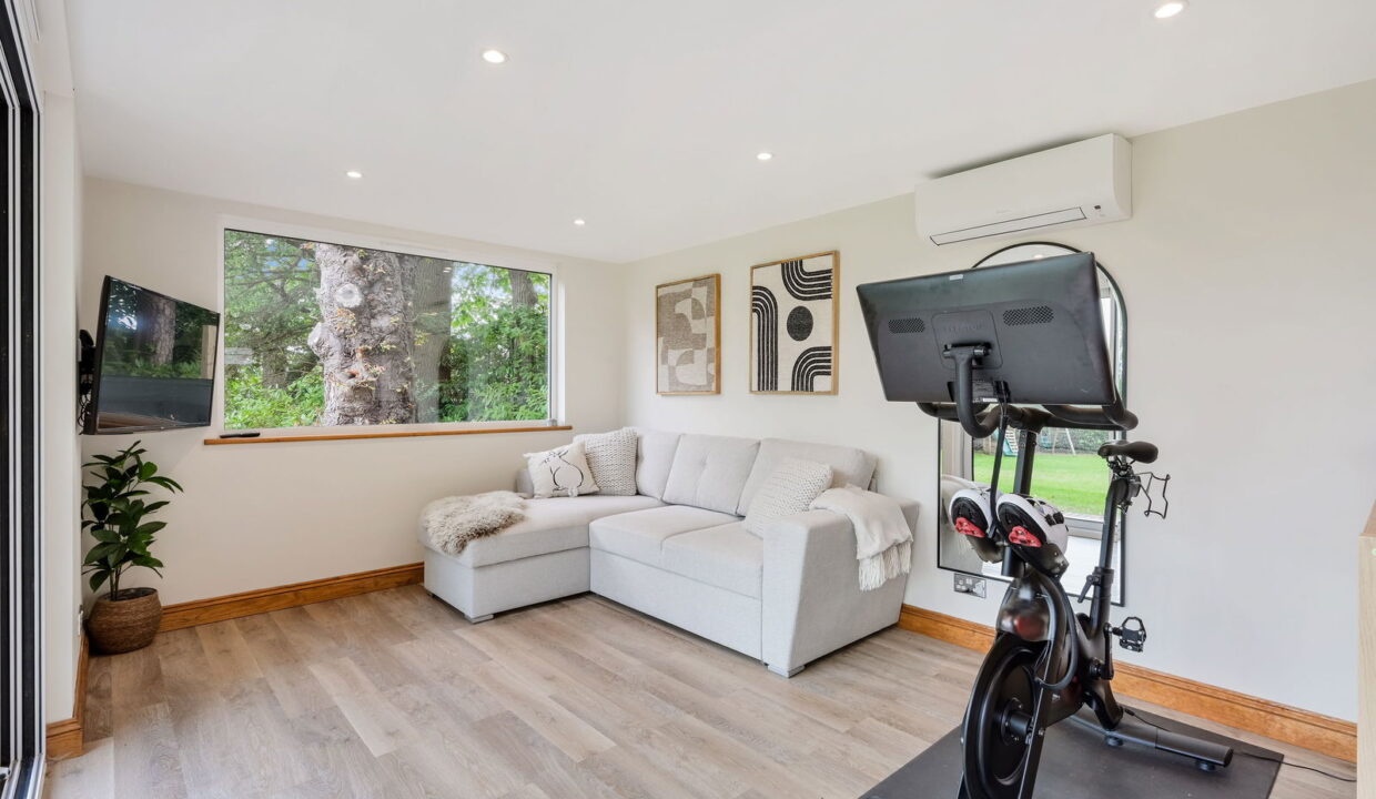 LEWIN-LODGE-_17__1759407670862