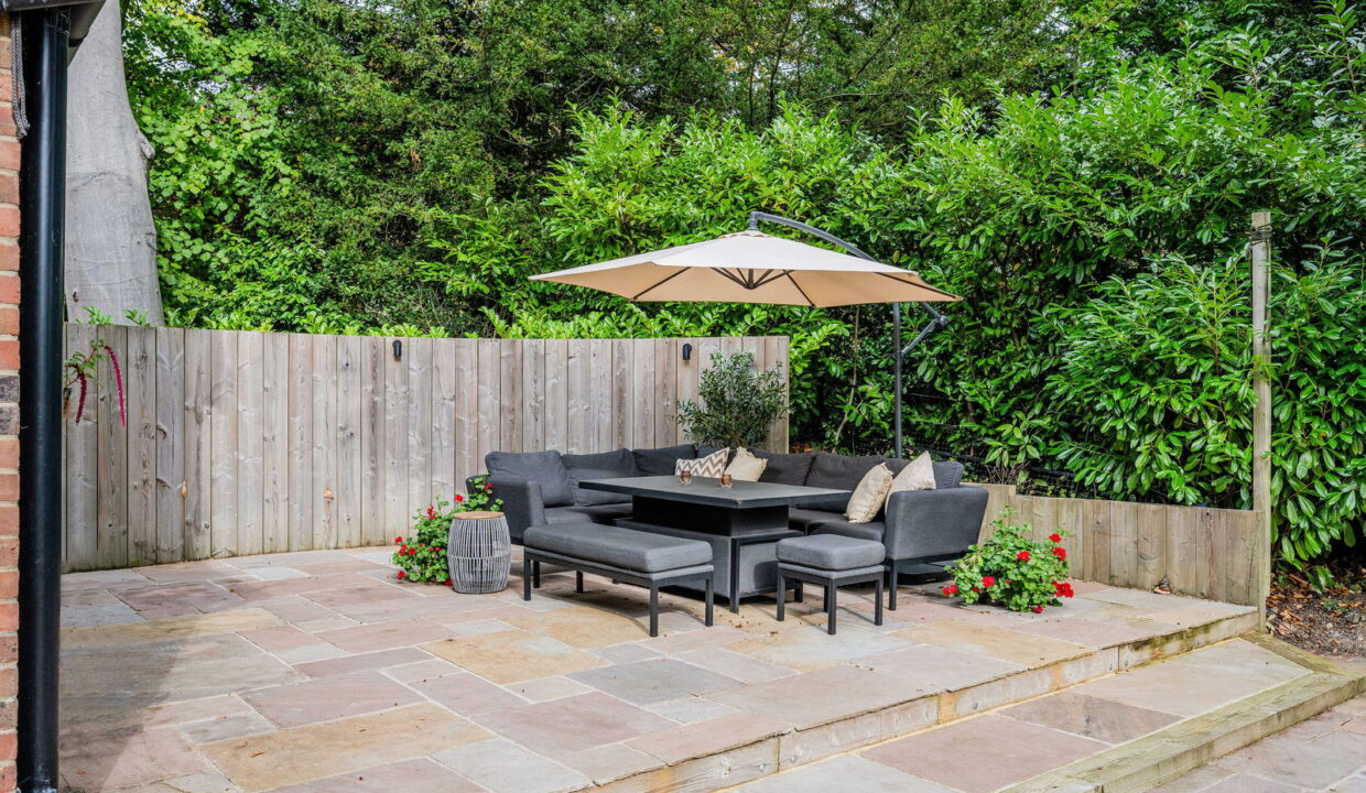 LEWIN-LODGE-_3__1759407670866