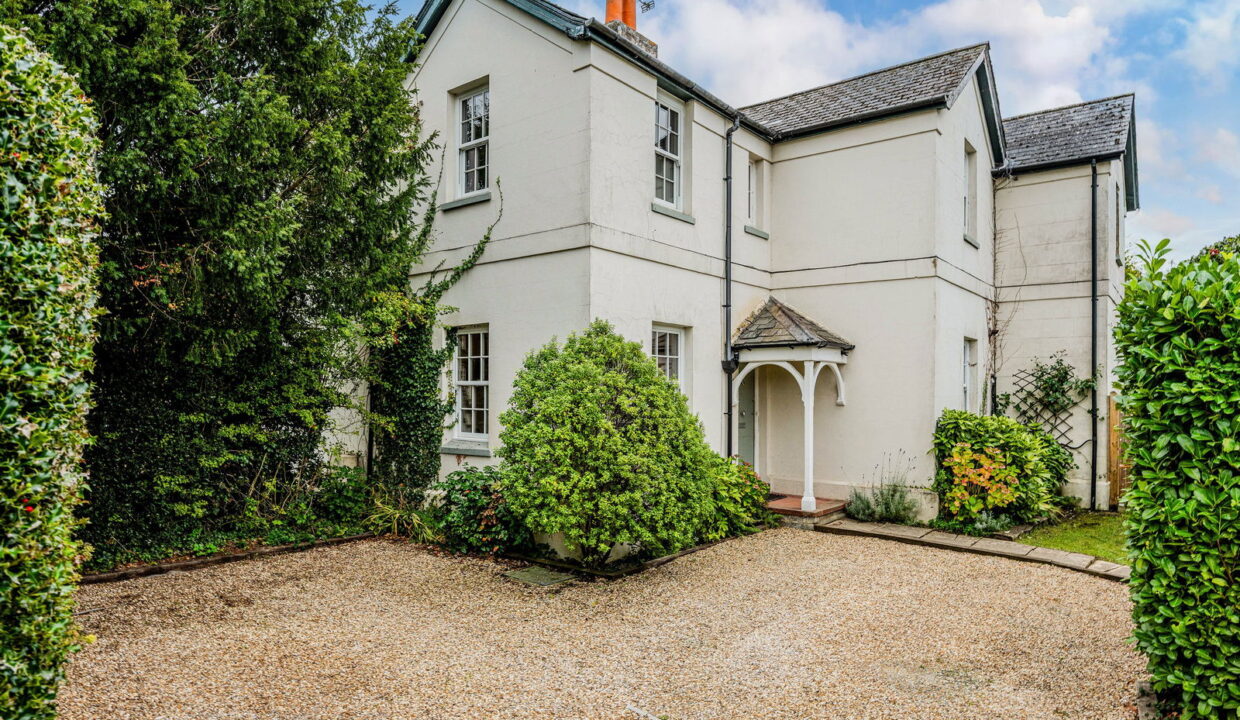 RAILWAY-COTTAGES_-1-_8__1760013057414