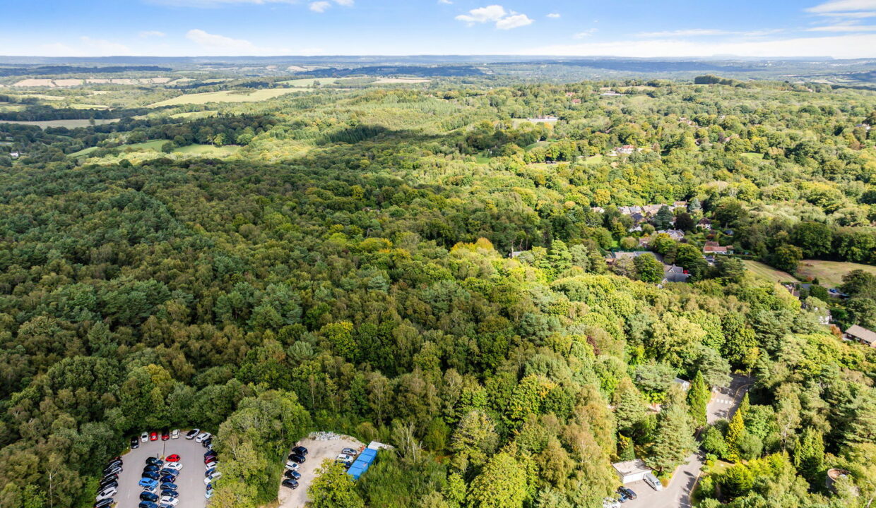 ROBERT-LEECH-LAND-AND-NEW-HOMES-CROWBOROUGH-_4__1758805955694