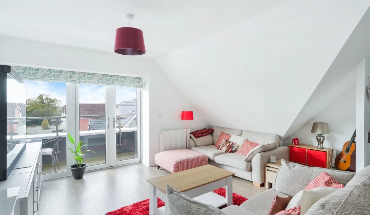 photo4_1761839885482