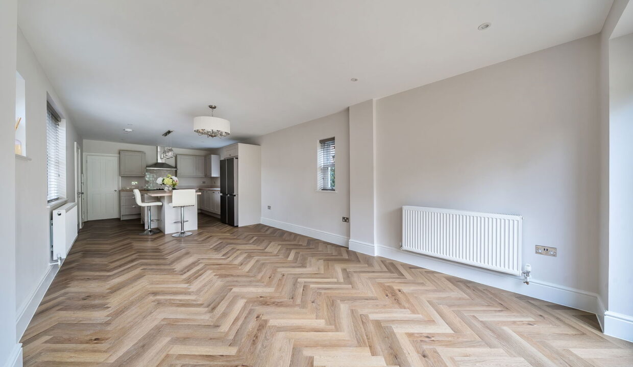 1374348-19-6904cfb0bddf8_1762165668534