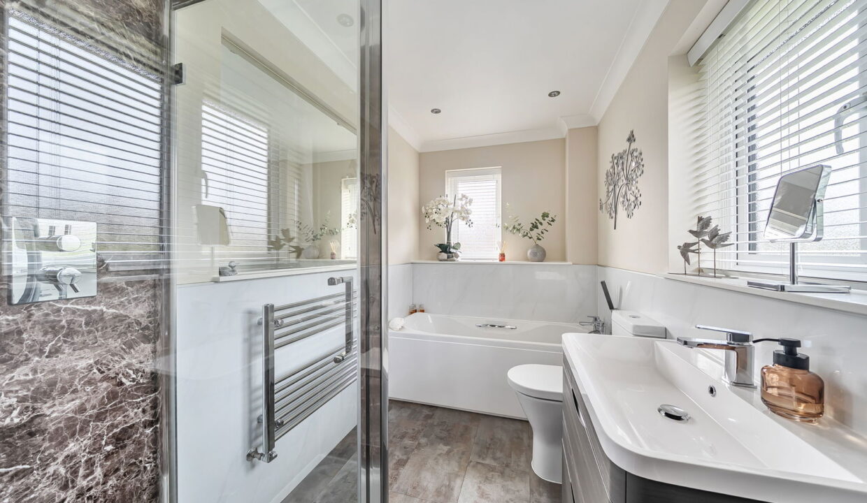 1375953-1-690cccb275a48_1762519381536