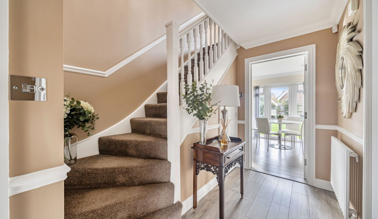 1375953-19-690cce4f30d3c_1762519407400