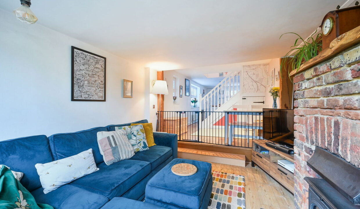 DIAMOND-COTTAGE_-3-_11__1762434642061