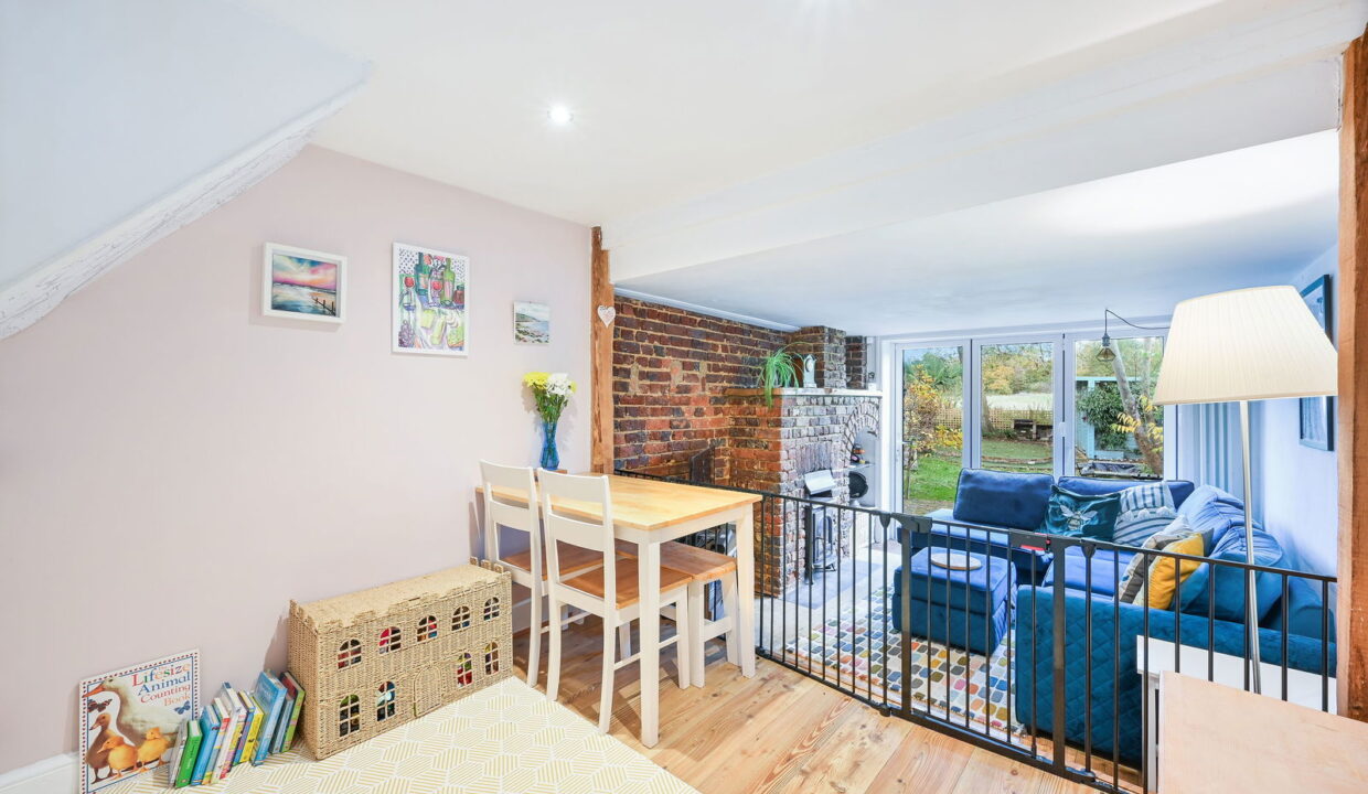 DIAMOND-COTTAGE_-3-_9__1762434642055